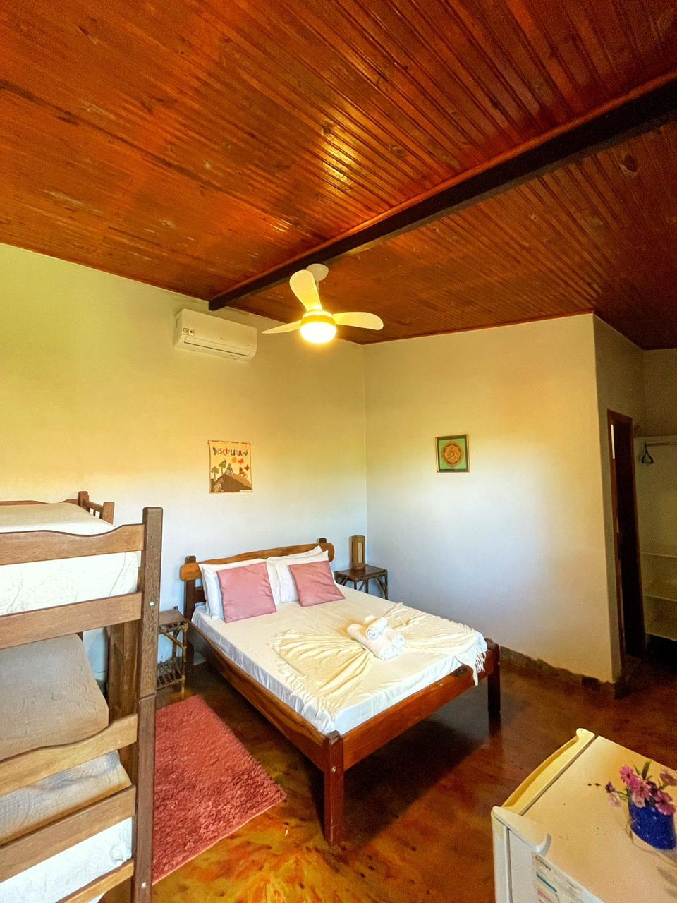 Quarto 05 (TRIPLO)